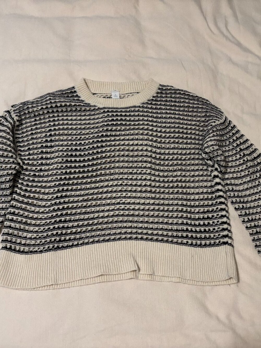 Old Navy Sweater - M